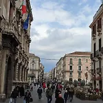 Maya's 2 Nyaraló Catania