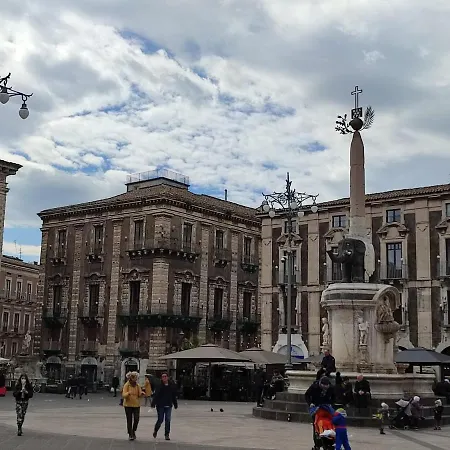 Nyaraló Maya's 2 Catania